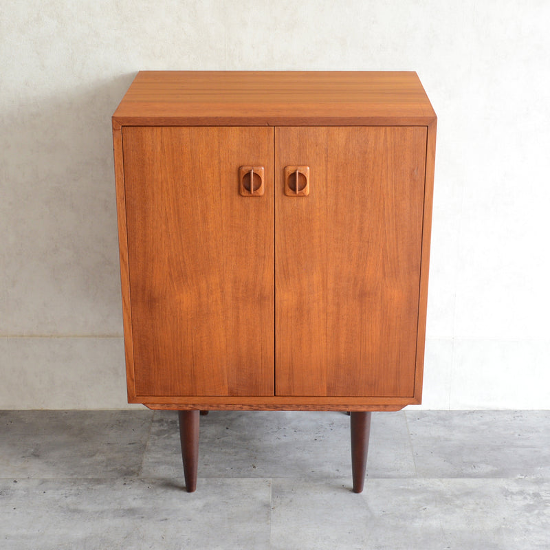 デンマークヴィンテージ チーク キャビネット5-22(オイル仕上）