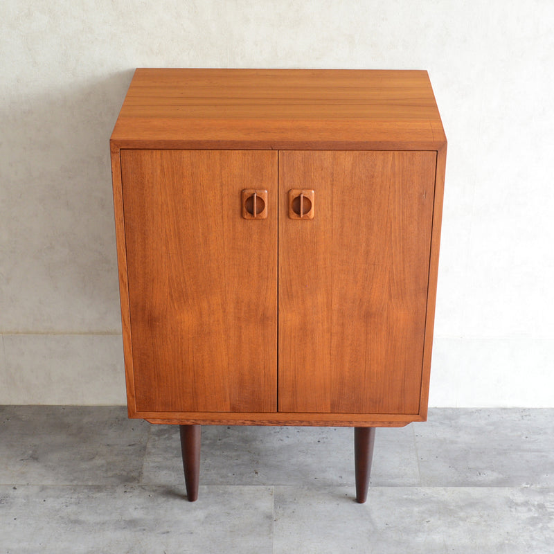 デンマークヴィンテージ チーク キャビネット5-22(オイル仕上）