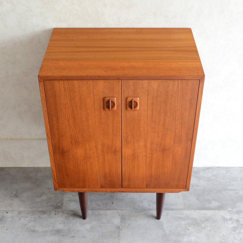 デンマークヴィンテージ チーク キャビネット5-22(オイル仕上）