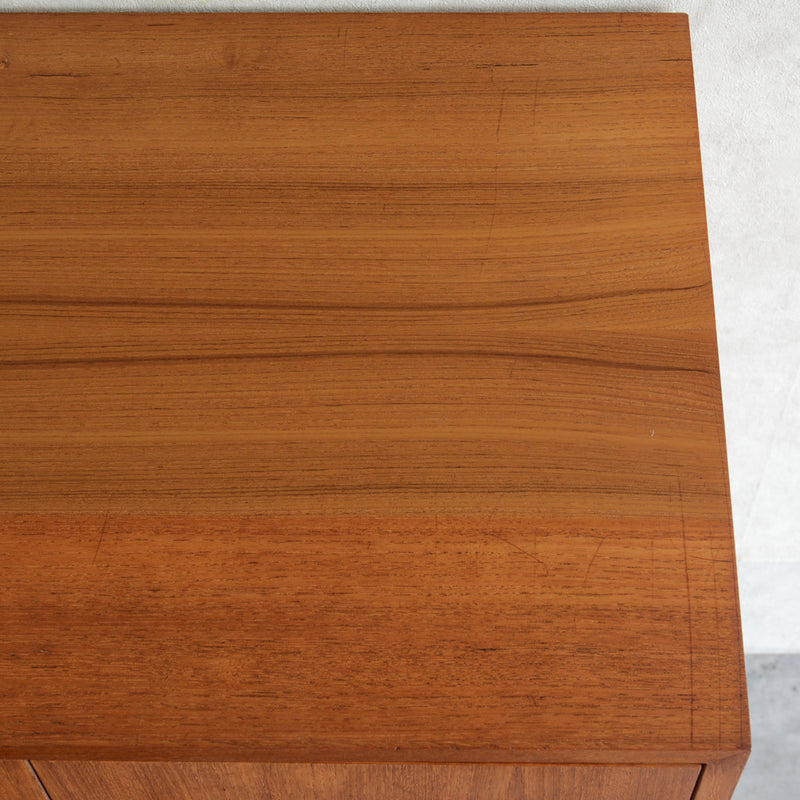 デンマークヴィンテージ チーク キャビネット5-22(オイル仕上）