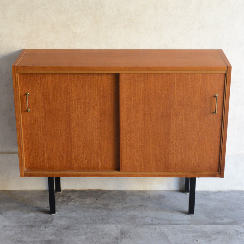 ドイツヴィンテージ　HILKER チークキャビネット(アイアンレッグ）