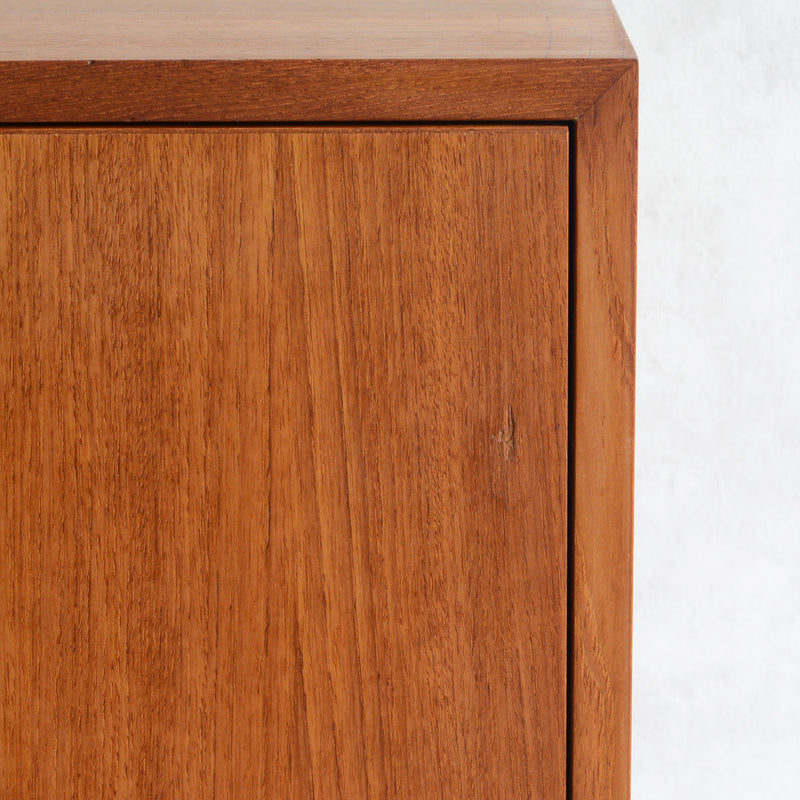 デンマークヴィンテージ チーク キャビネット5-22(オイル仕上）