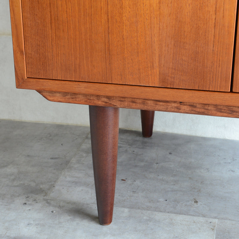 デンマークヴィンテージ チーク キャビネット5-22(オイル仕上）