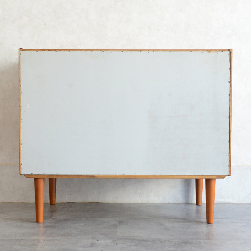 デンマーク ヴィンテージ　チーク キャビネット5-66