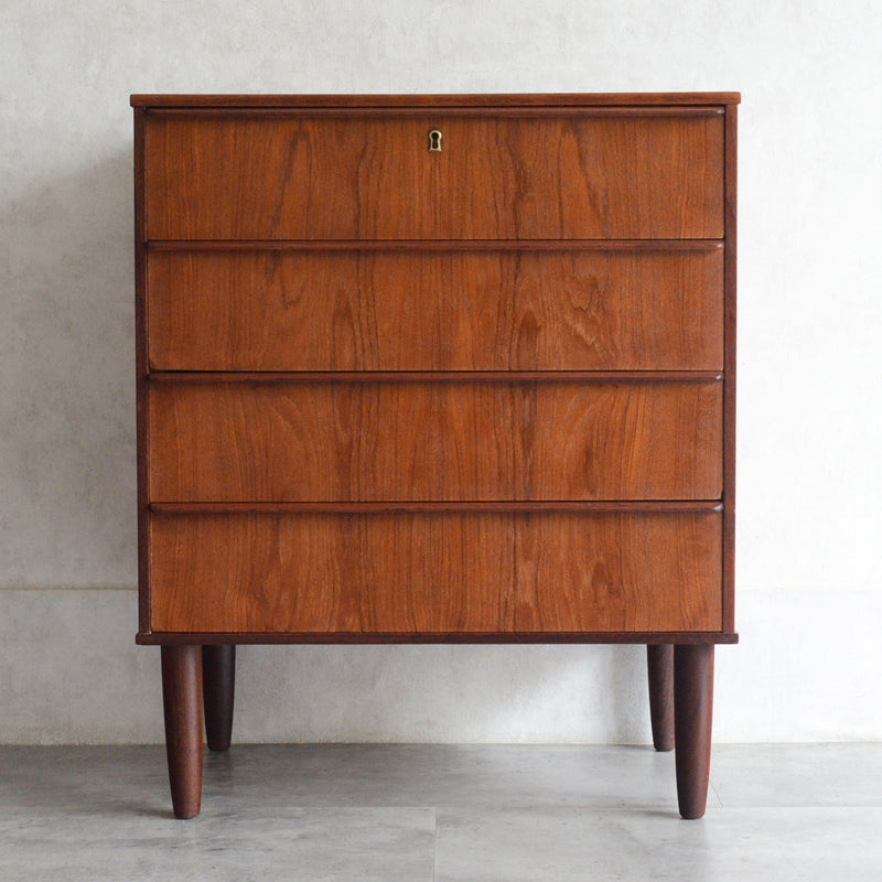 デンマークヴィンテージ  チーク ４段チェスト 8-64