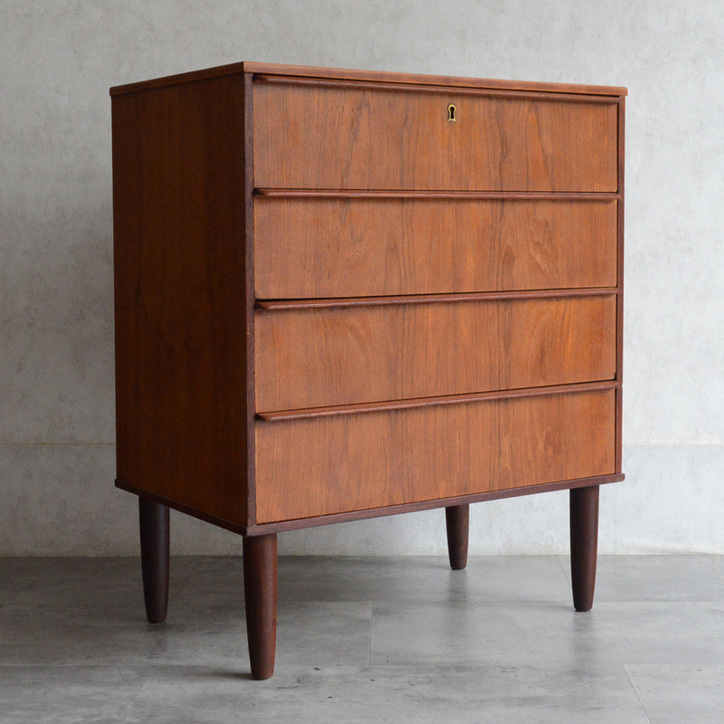 デンマークヴィンテージ  チーク ４段チェスト 8-64