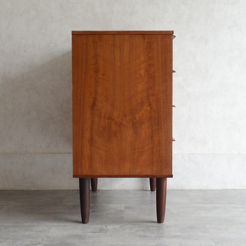 デンマークヴィンテージ  チーク ４段チェスト 8-64