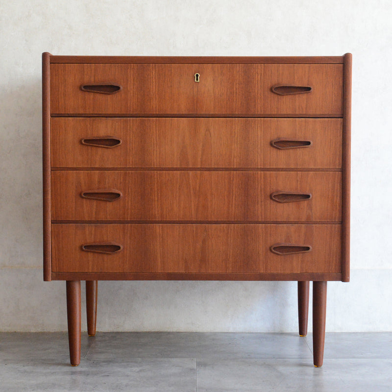 デンマーク ヴィンテージ  チーク ４段チェスト5-146