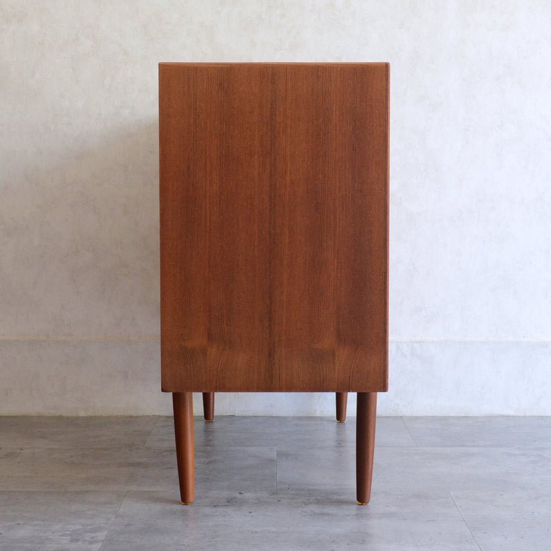 デンマーク ヴィンテージ  チーク ４段チェスト5-146