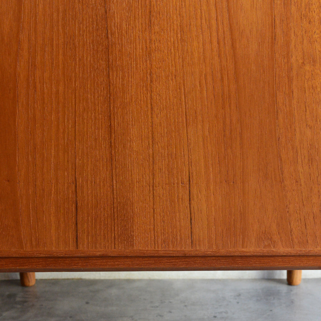 Poul Hundevad デンマークヴィンテージ　 キャビネット(鍵付）5-170