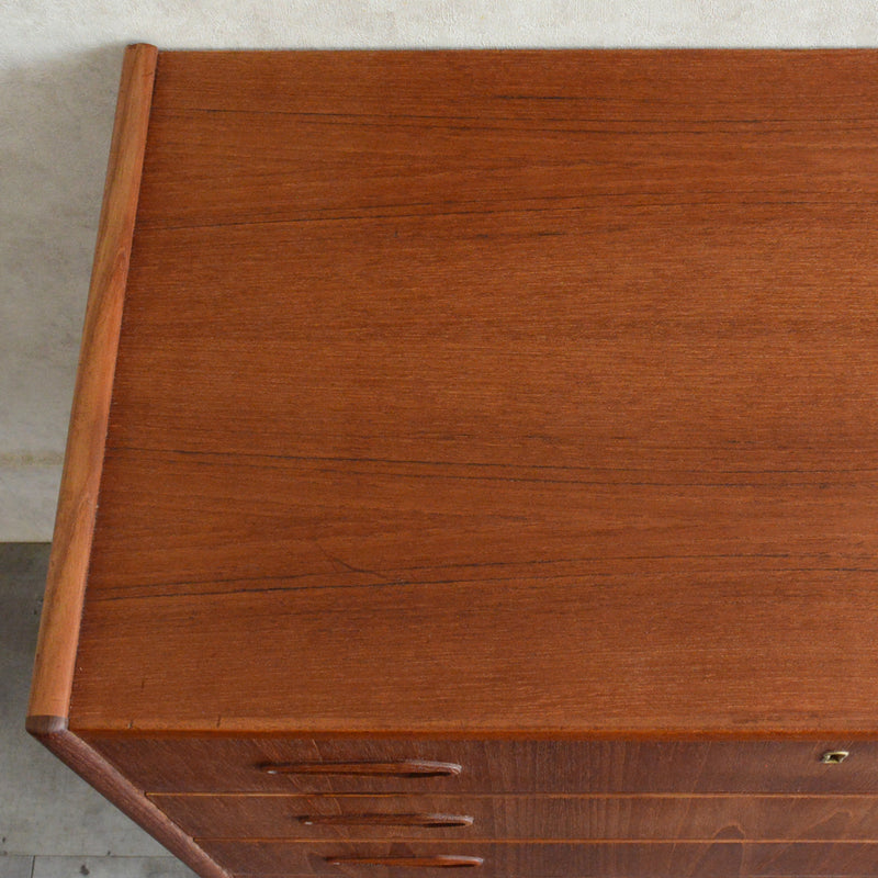 デンマーク ヴィンテージ  チーク ４段チェスト5-146