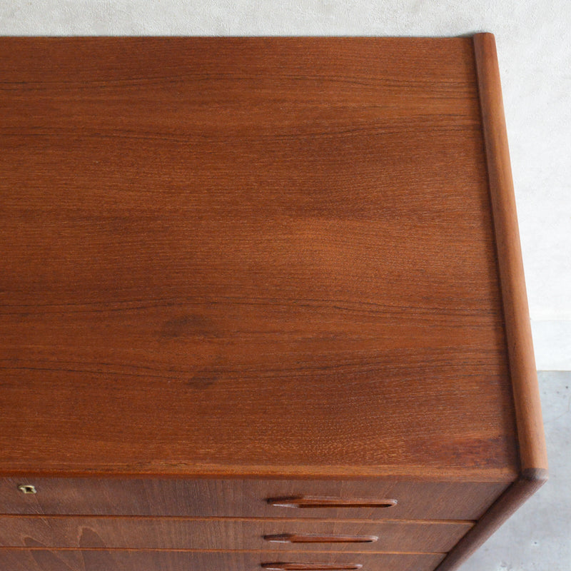 デンマーク ヴィンテージ  チーク ４段チェスト5-146