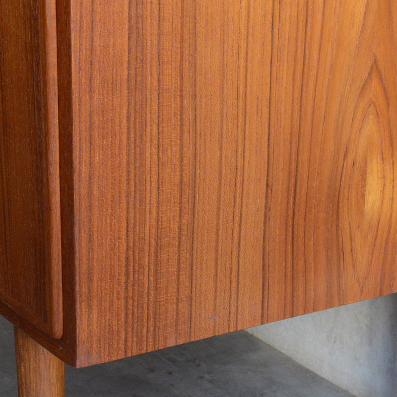 Poul Hundevad デンマークヴィンテージ　 キャビネット(鍵付）5-170