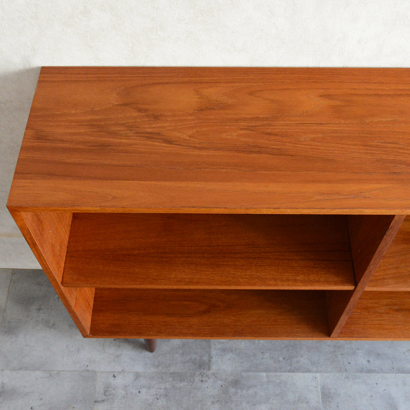 デンマーク ヴィンテージ　チーク2段 ブックシェルフ5-71