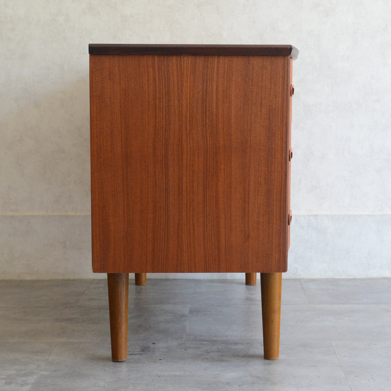 デンマークヴィンテージ  チーク 3段チェスト(鍵付） C-1