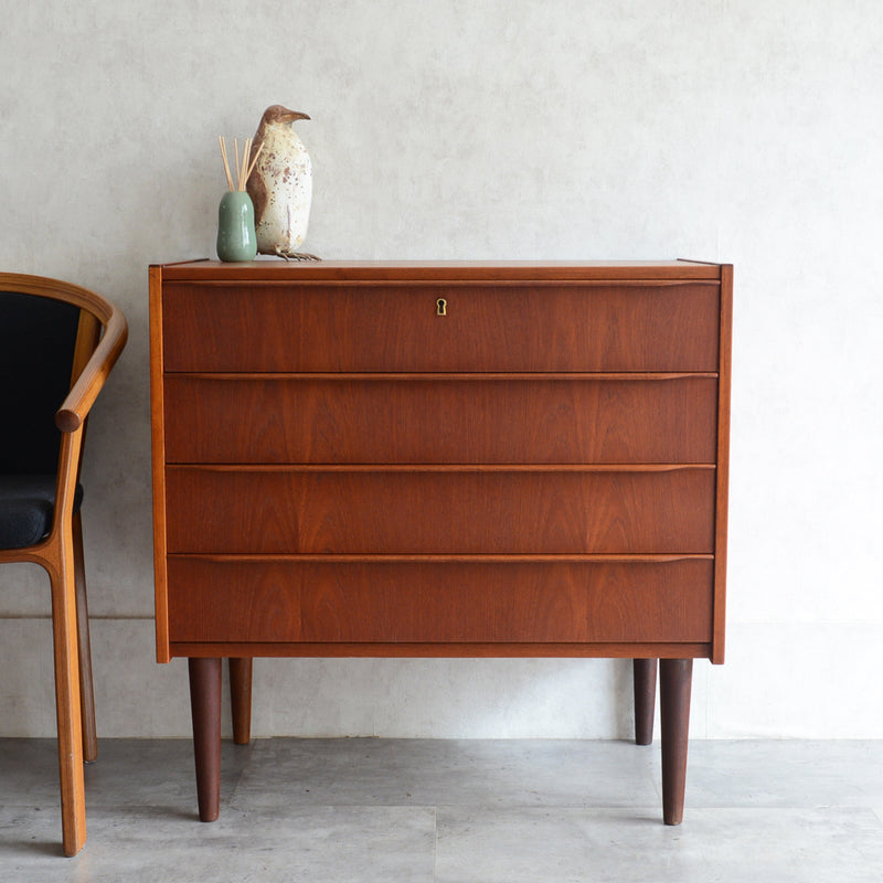 スウェーデン ヴィンテージ  チーク４段チェスト 5-15(ウッドオイル仕上）