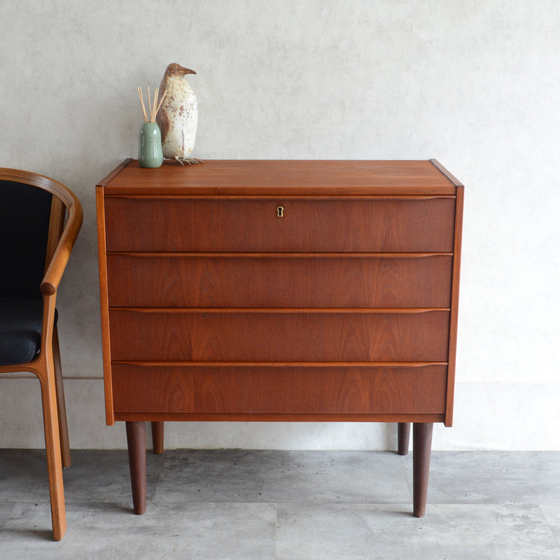 スウェーデン ヴィンテージ  チーク４段チェスト 5-15(ウッドオイル仕上）