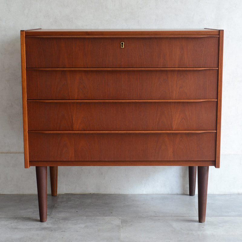 スウェーデン ヴィンテージ  チーク４段チェスト 5-15(ウッドオイル仕上）