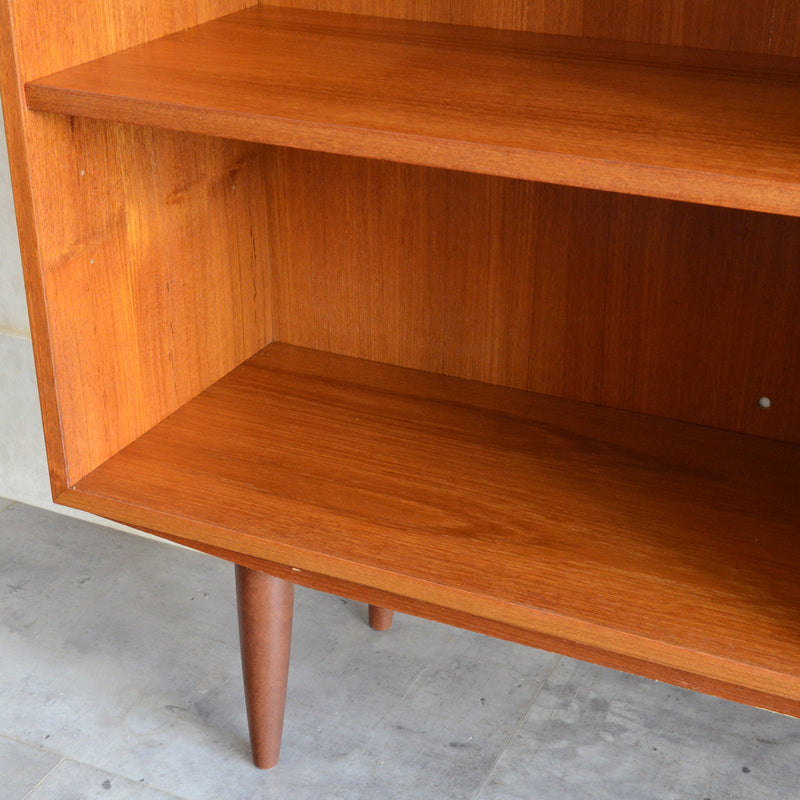 デンマーク ヴィンテージ　チーク2段 ブックシェルフ5-71