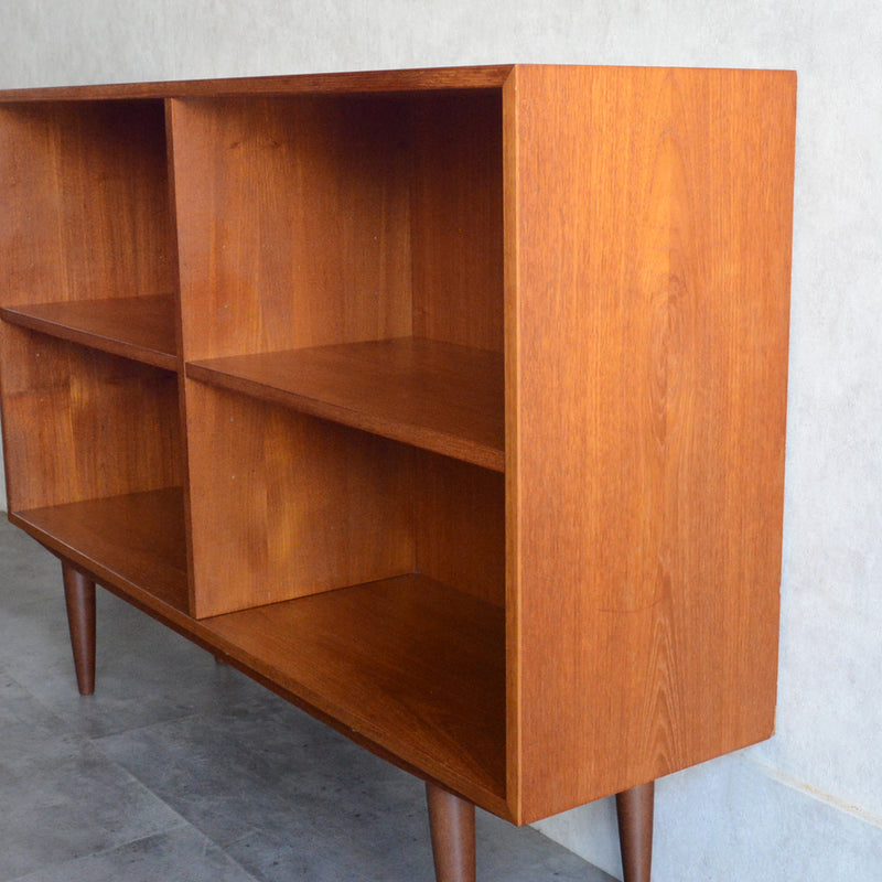 デンマーク ヴィンテージ　チーク2段 ブックシェルフ5-71