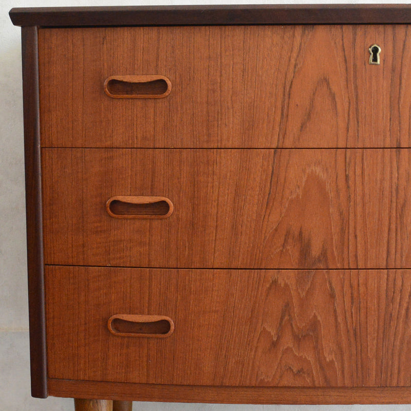 デンマークヴィンテージ  チーク 3段チェスト(鍵付） C-1