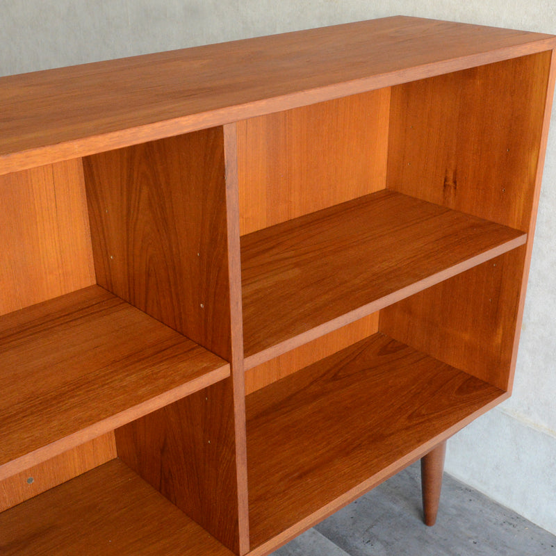 デンマーク ヴィンテージ　チーク2段 ブックシェルフ5-71