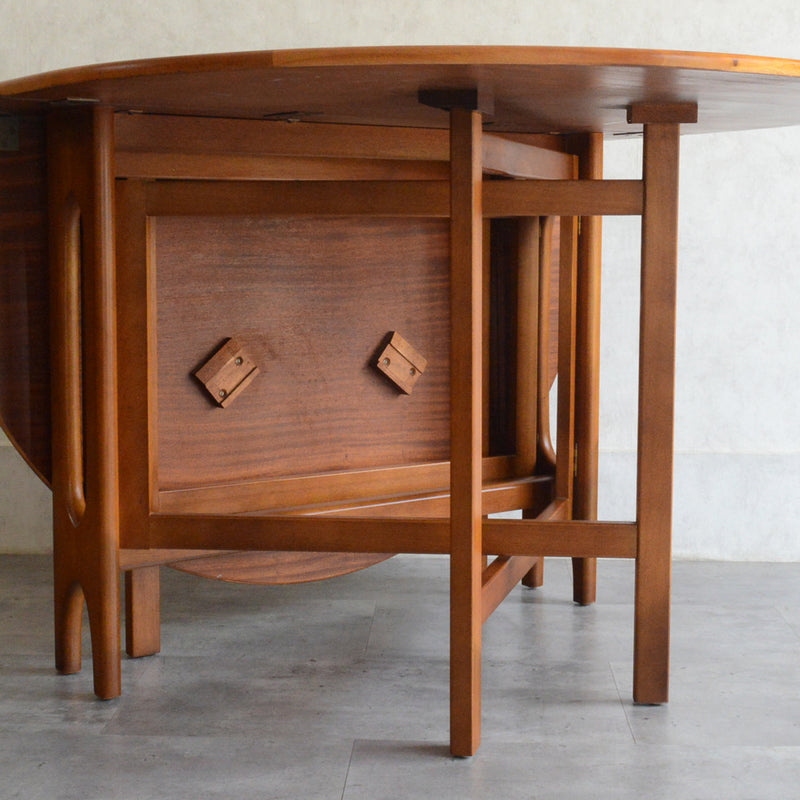 Jentique ジェンティーク　ゲートレッグテーブル 55（オーバル）