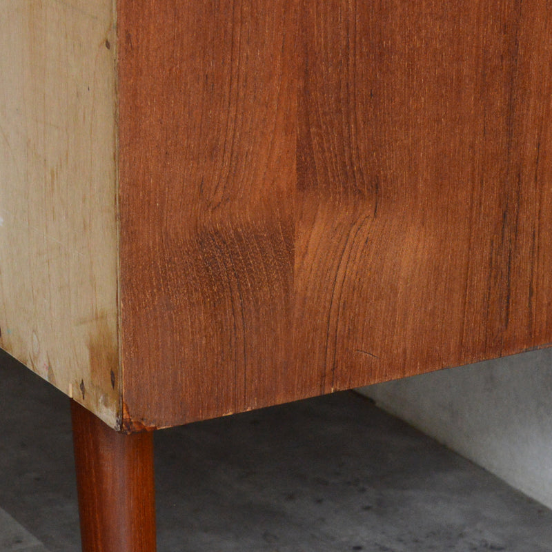 デンマーク ヴィンテージ  チーク ４段チェスト5-146