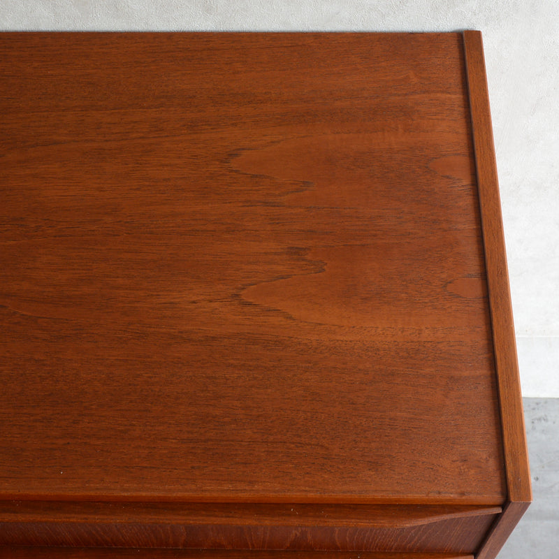 スウェーデン ヴィンテージ  チーク４段チェスト 5-15(ウッドオイル仕上）