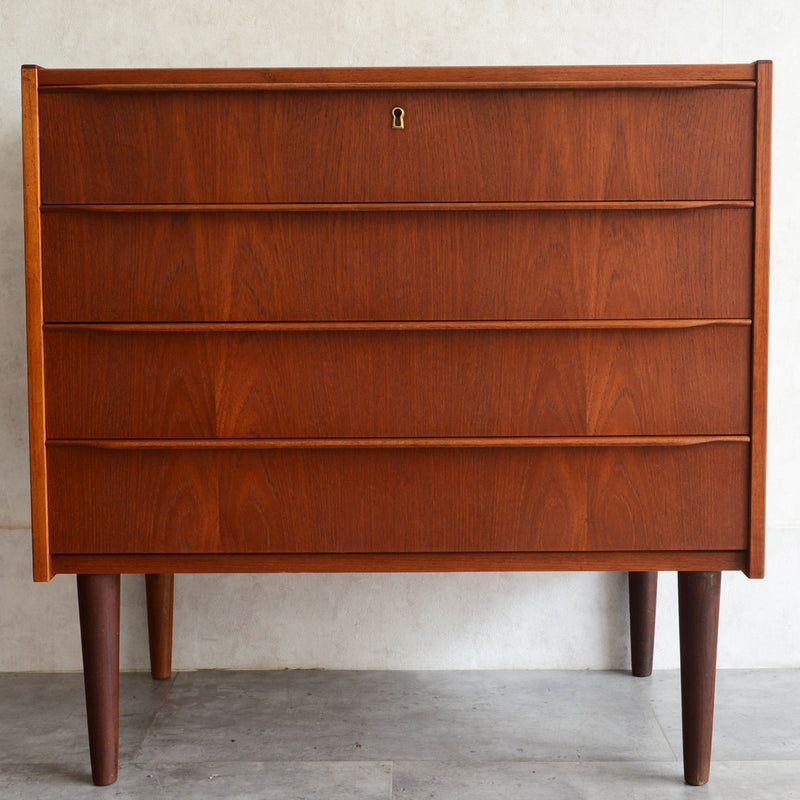 スウェーデン ヴィンテージ  チーク４段チェスト 5-15(ウッドオイル仕上）