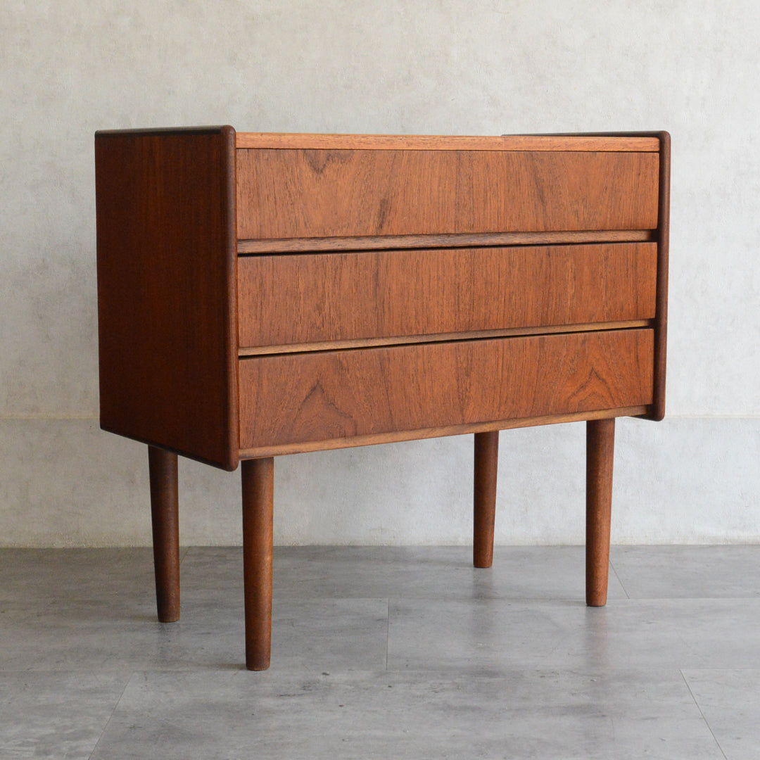 デンマークヴィンテージ  チーク３段チェスト 3-76