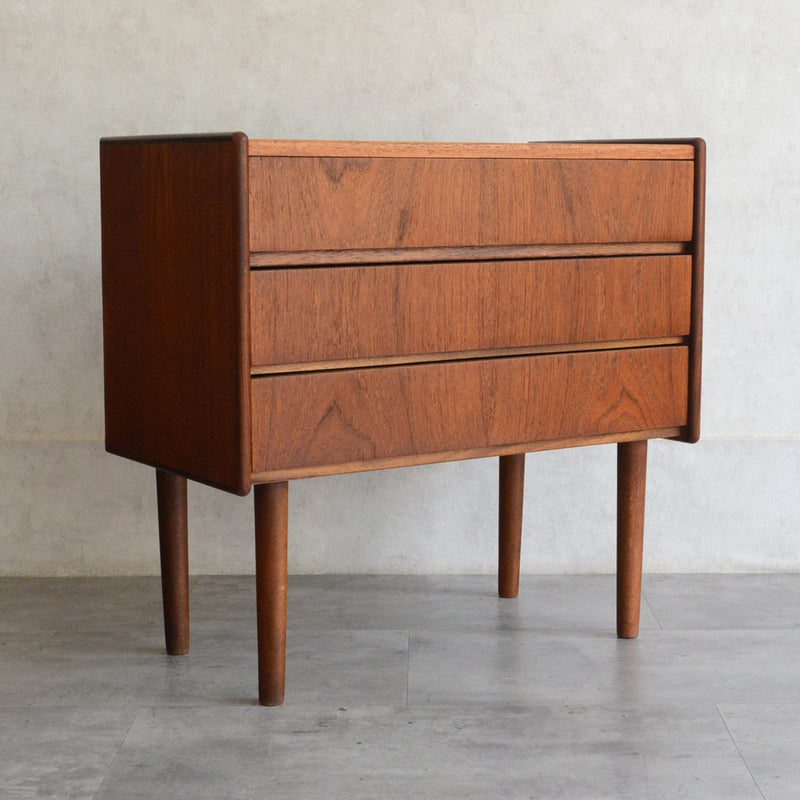 デンマークヴィンテージ  チーク３段チェスト 3-76