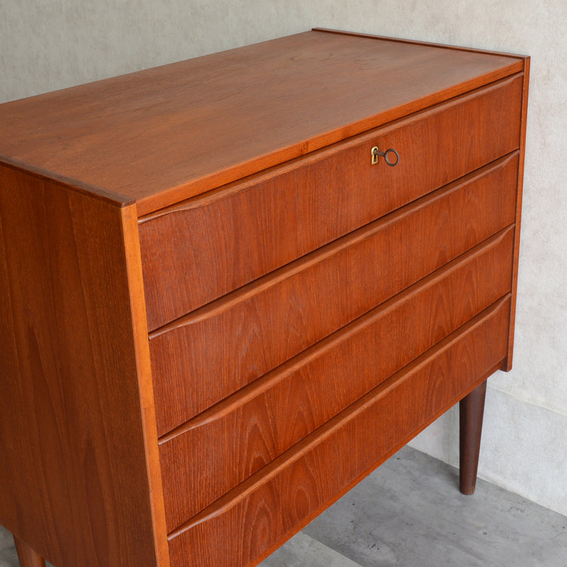 スウェーデン ヴィンテージ  チーク４段チェスト 5-15(ウッドオイル仕上）