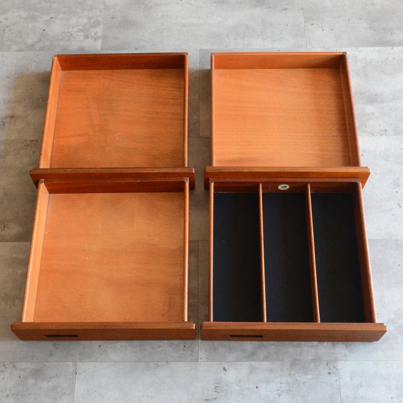 Meredew メレデュー  サイドボード74  (天板剝離再塗装済）