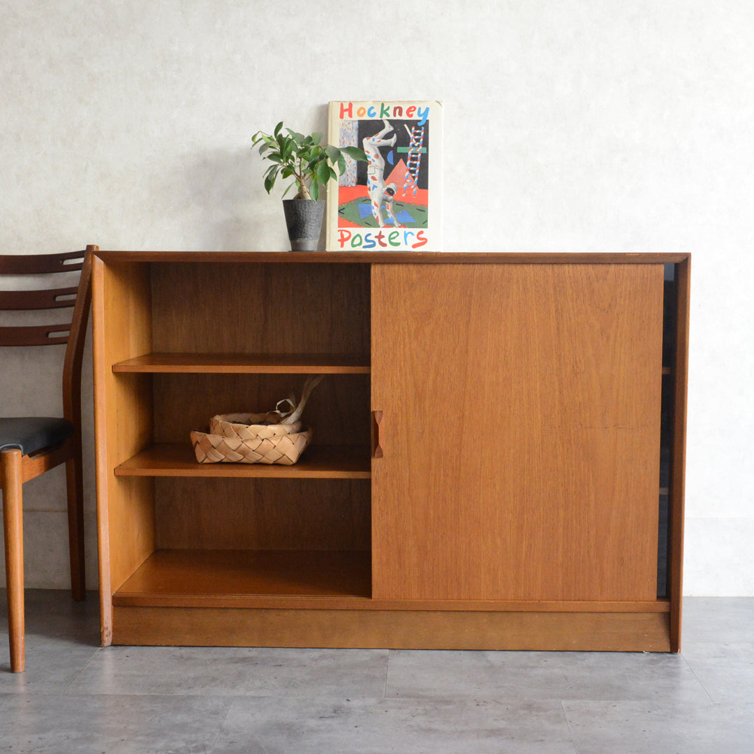 Herbert E. Gibbs ヴィンテージ ガラスキャビネット100(木扉付)