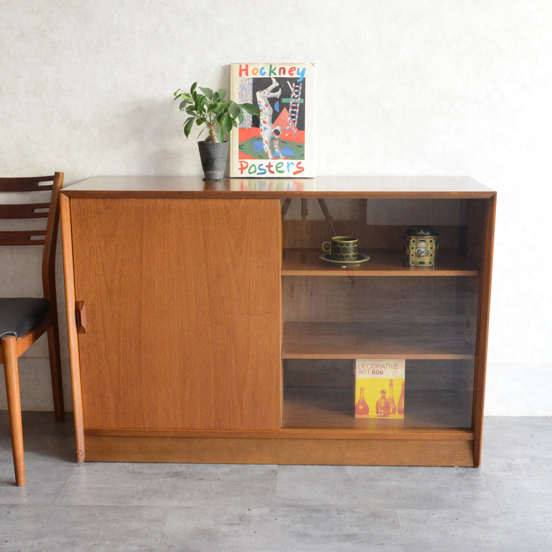 Herbert E. Gibbs ヴィンテージ ガラスキャビネット100(木扉付)