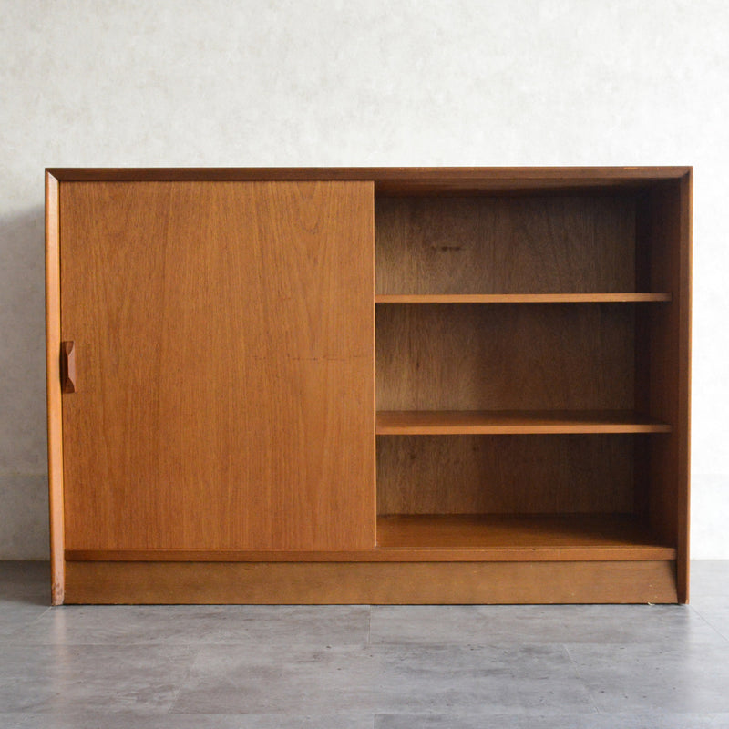 Herbert E. Gibbs ヴィンテージ ガラスキャビネット100(木扉付)