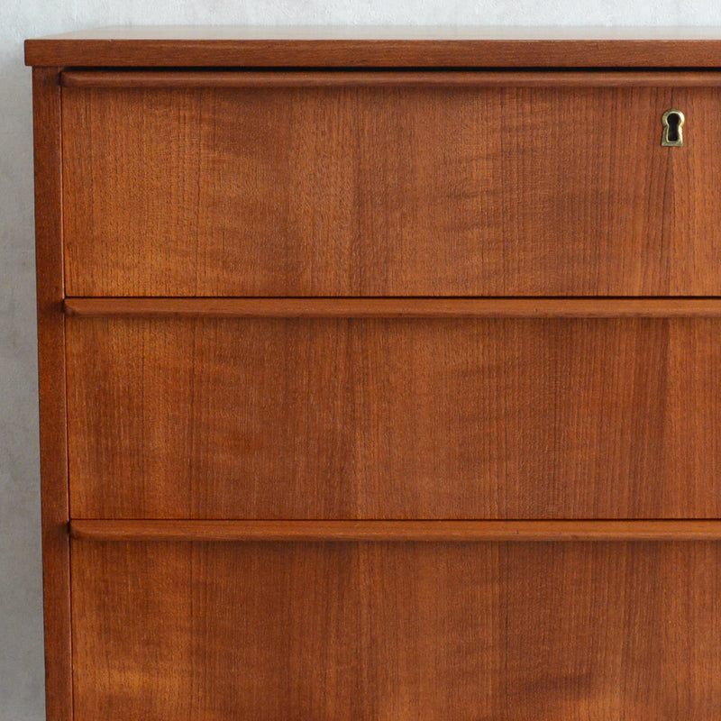 デンマーク ヴィンテージ  チーク4段チェスト　5-68