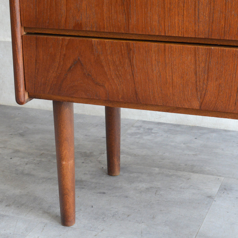 デンマークヴィンテージ  チーク３段チェスト 3-76