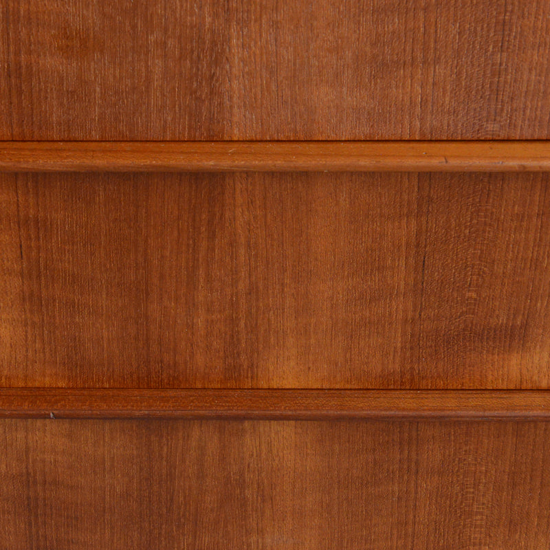 デンマーク ヴィンテージ  チーク4段チェスト　5-68