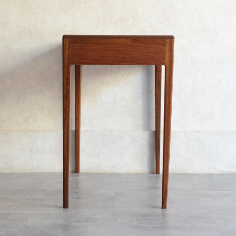 デンマーク ヴィンテージ チーク サイドテーブル 5-173 (抽斗付）