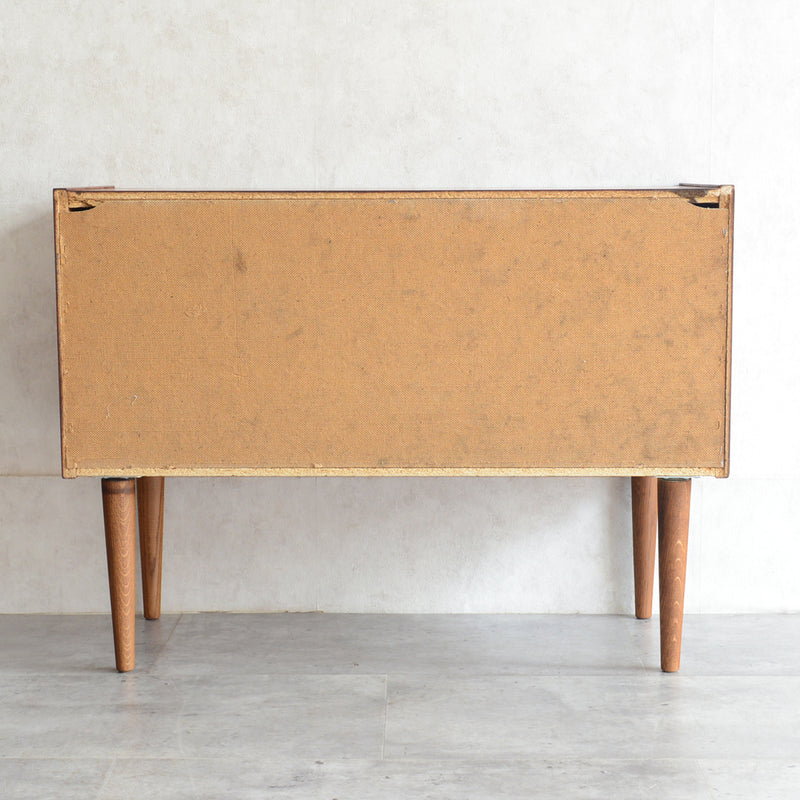 デンマーク ヴィンテージ　チーク ガラスキャビネット 5-14