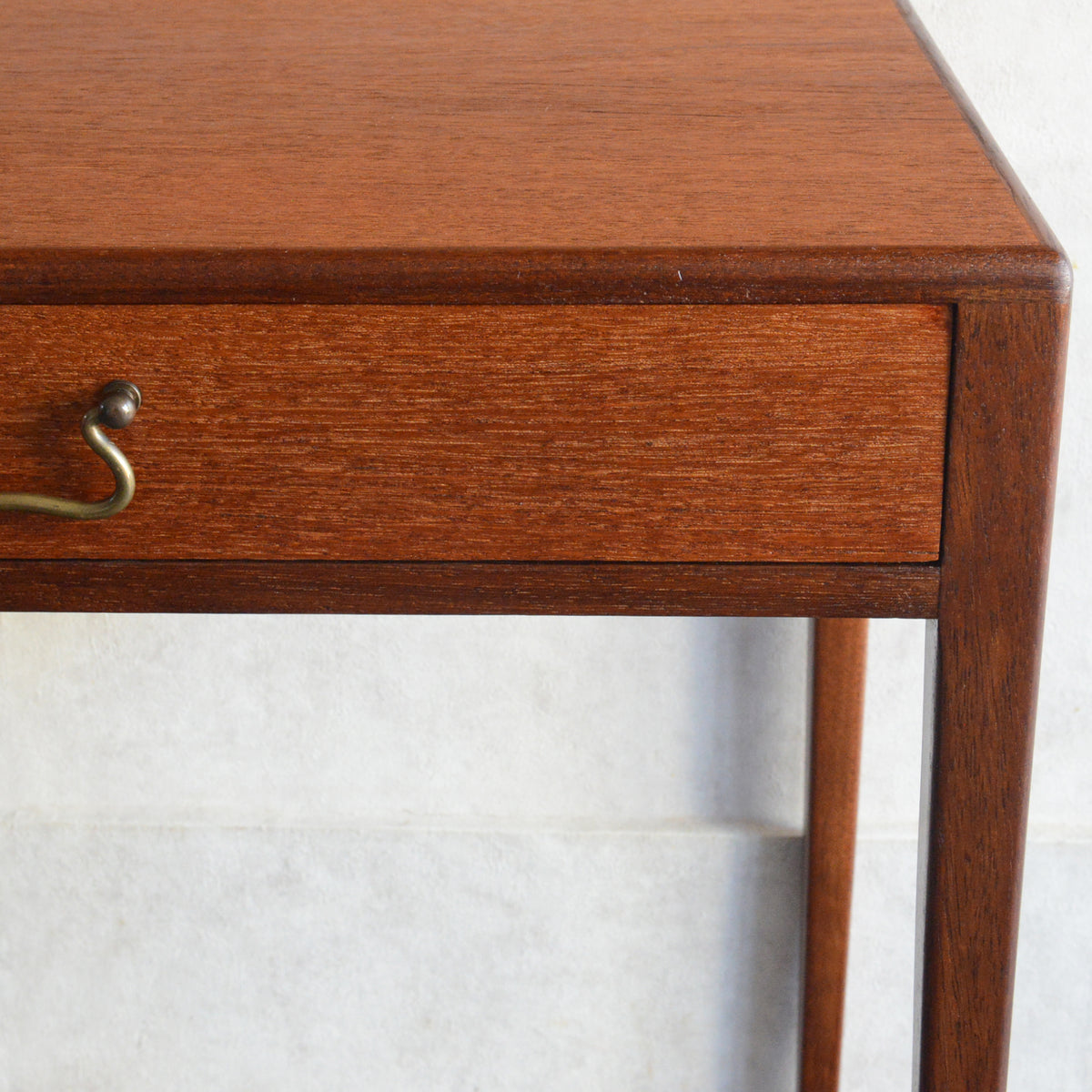 デンマーク ヴィンテージ チーク サイドテーブル 5-173 (抽斗付）