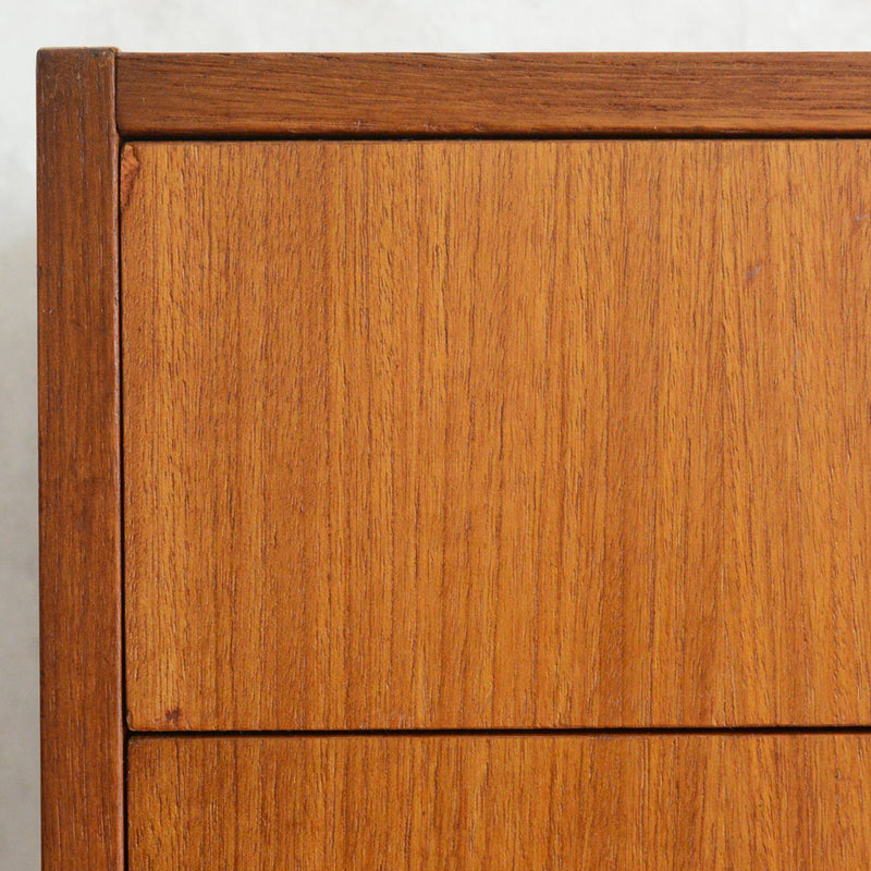 デンマークヴィンテージ  チーク４段チェスト 8-48