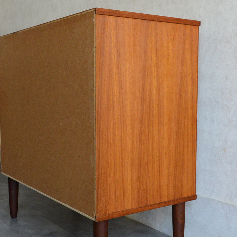 デンマーク ヴィンテージ  チーク4段チェスト　5-68