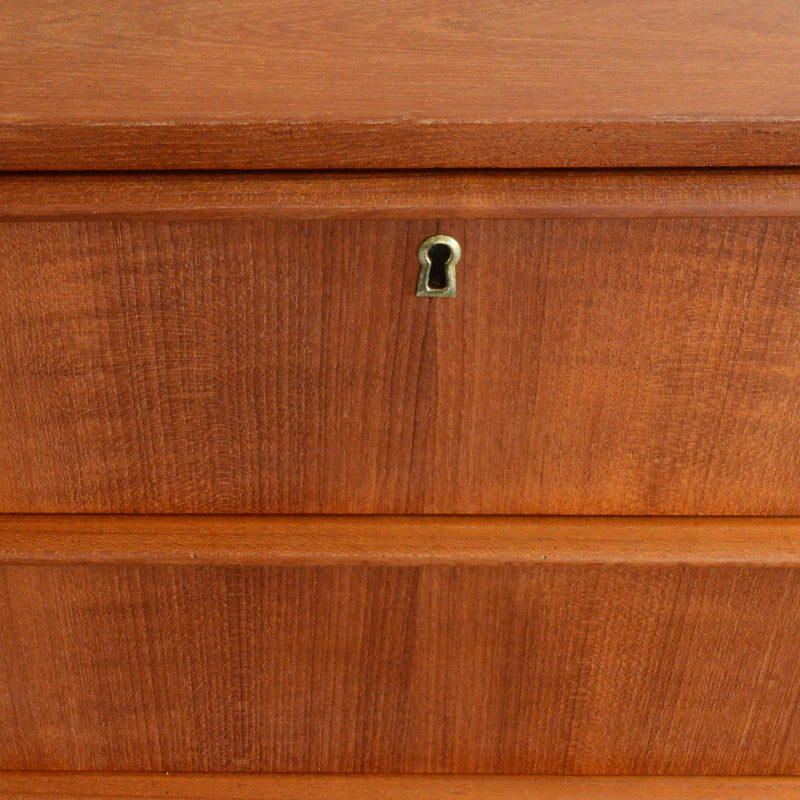 デンマーク ヴィンテージ  チーク4段チェスト　5-68