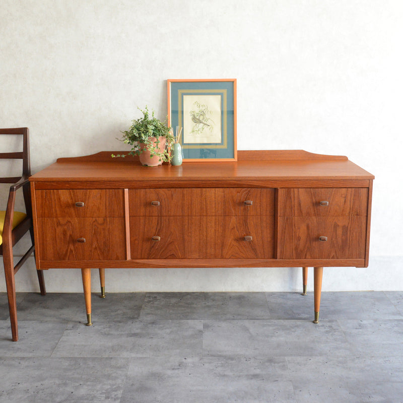 ミッドセンチュリー ヴィンテージ　 ショートサイドボード 66(天板剝離再塗装済）