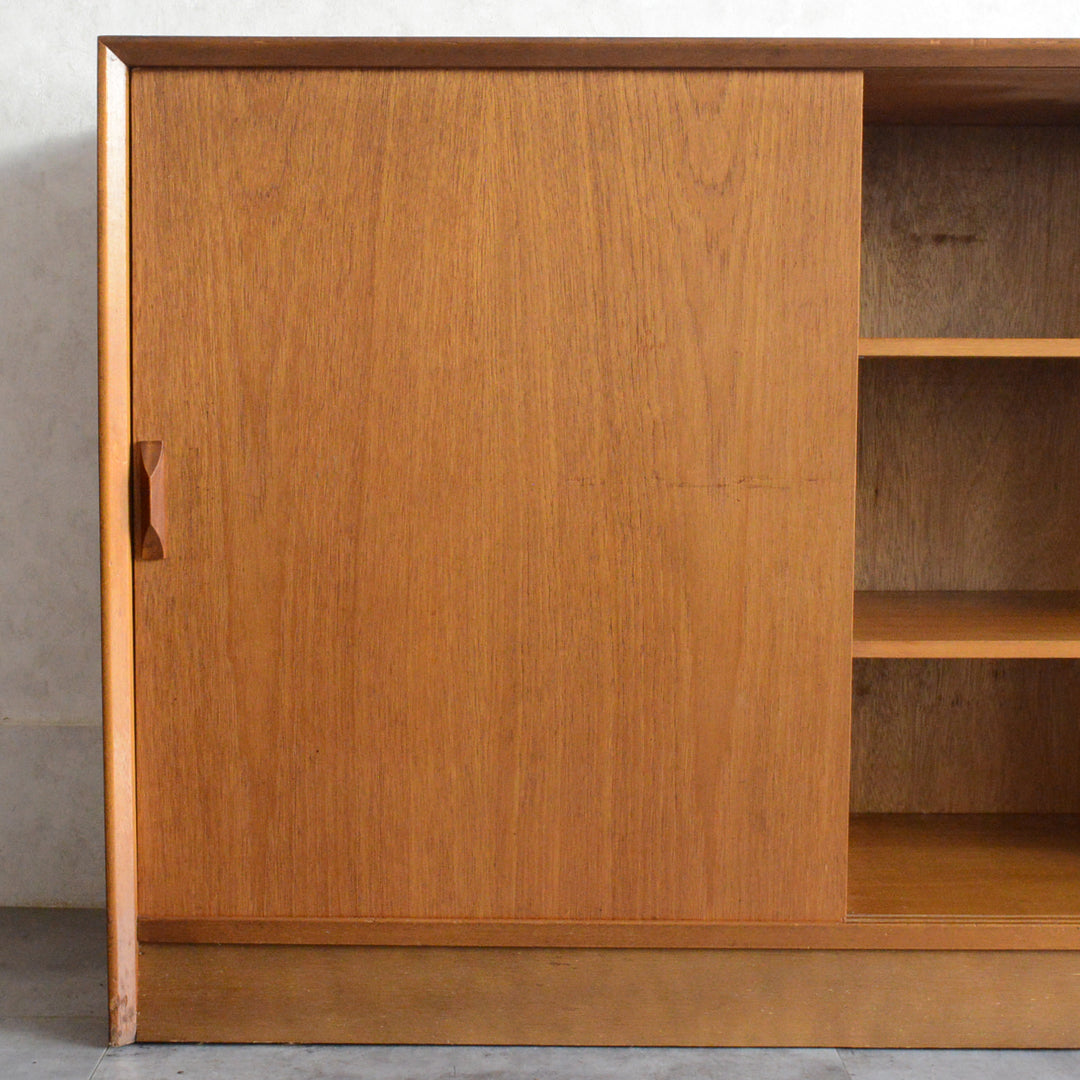 Herbert E. Gibbs ヴィンテージ ガラスキャビネット100(木扉付)