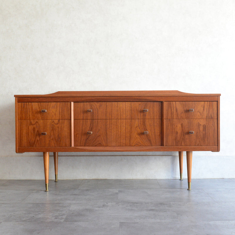 ミッドセンチュリー ヴィンテージ　 ショートサイドボード 66(天板剝離再塗装済）