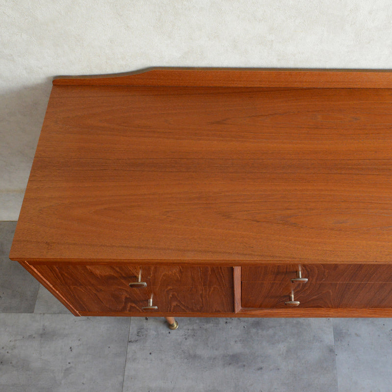 ミッドセンチュリー ヴィンテージ　 ショートサイドボード 66(天板剝離再塗装済）